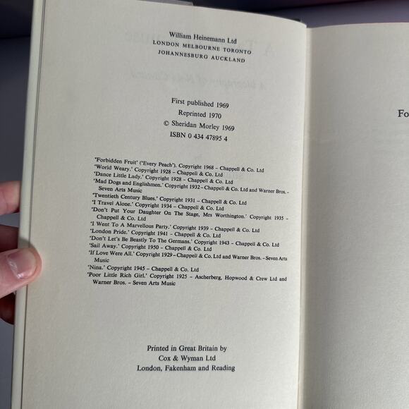 A Talent to Amuse: A Biography of Noel Coward by Morley, Sheridan Hardback Book - Picture 9 of 9